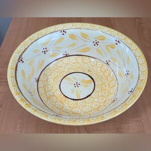 temptations bakeware  presentable ovenware old world yellow Tara serving bowl